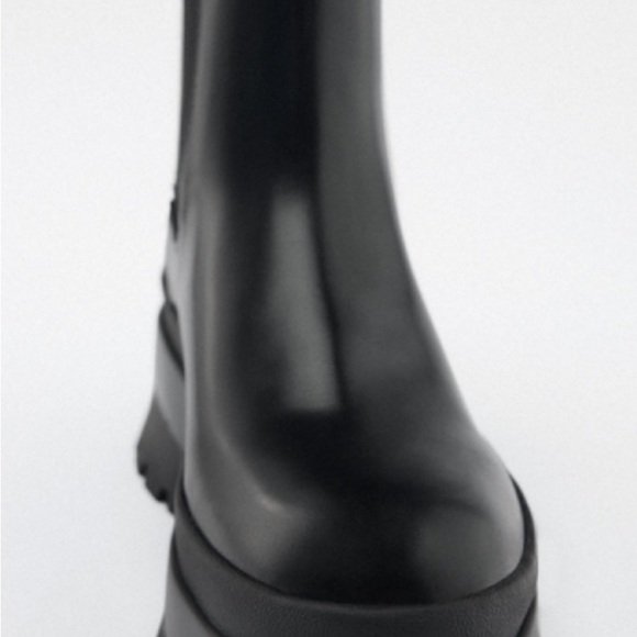 Zara chunky boots. some scuffs no rips or tears lots of wear for her new… - Picture 4 of 7
